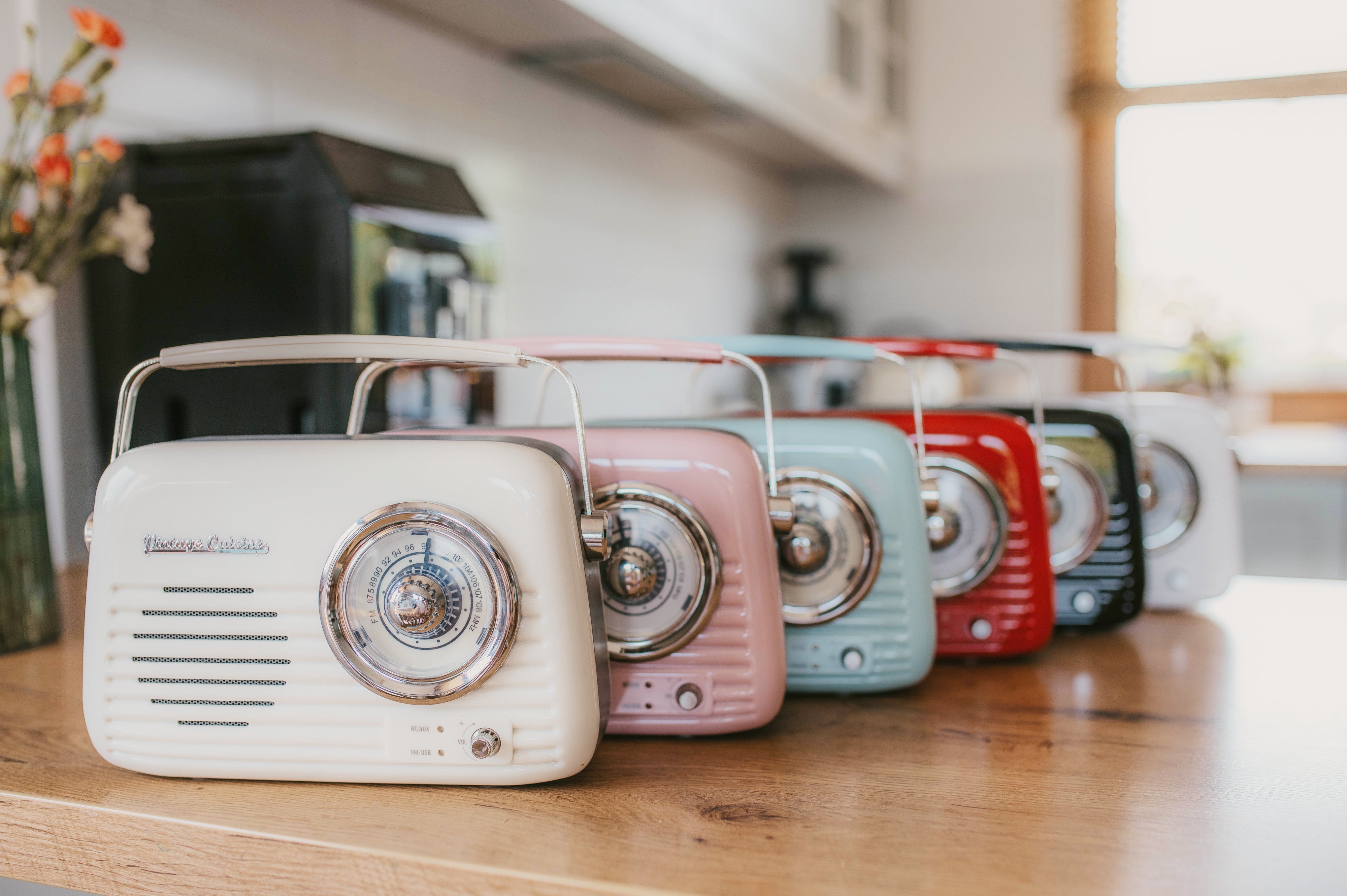 gift Antagonist hostage Retro radio with a bluetooth speaker - a must-have in your kitchen!